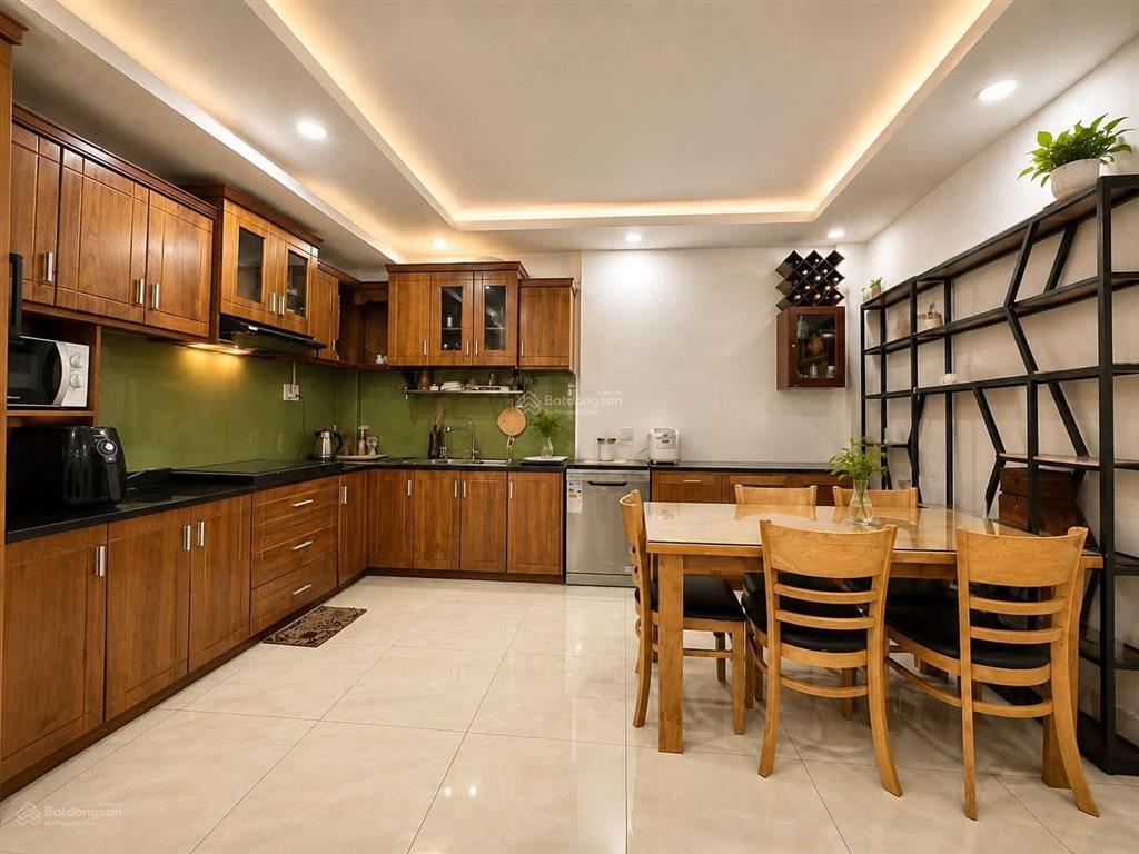 Nhà chính chủ, gần lê văn thịnh, 3 tầng, chỉ 6,650 tỷ, sổ hoàn công, gấp bán, chủ thiện chí