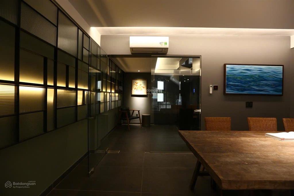 Bán nhà chính chủ mặt tiền nguyễn ngọc phương 7 tầng,thang máy 4.8x18m, 24 tỷ,giá tốt khu trung tâm