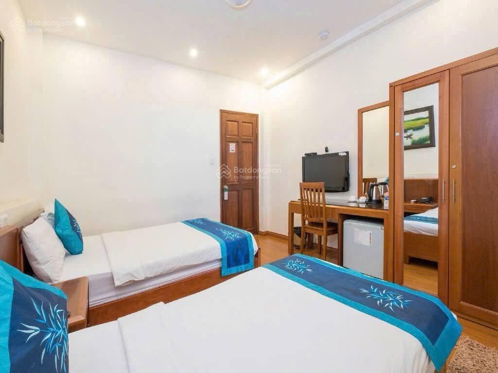 Khách sạn phạm ngũ lão, quận 1, 20 phòng full nội thất, hẻm đẹp khu bùi viện hđt 80tr/th, giá 36 tỷ