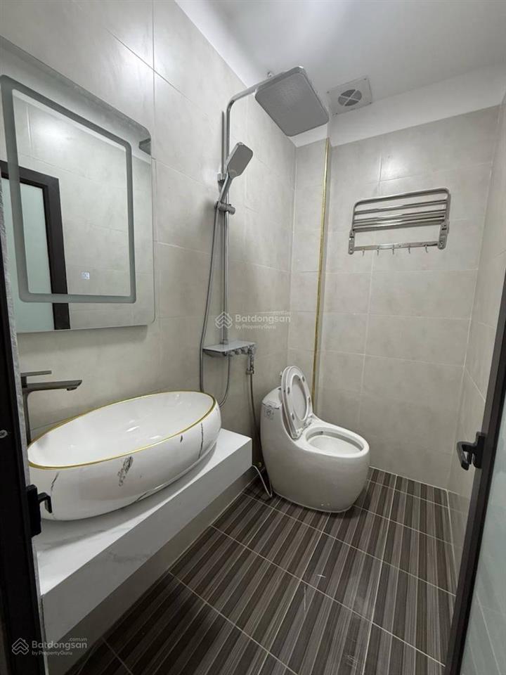 Bán nhà hào nam 6 tầng tt đống đa 33m2, thang máy chỉ hơn 10 tỷ