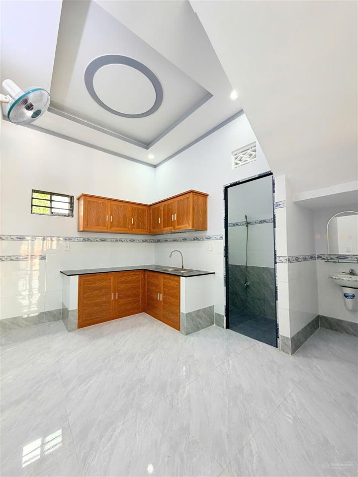 Dt 4x13  full giá 1 tỷ tặng full nội thất  khu nhà phố liền kề, mới xây dựng, vị trí trung tâm