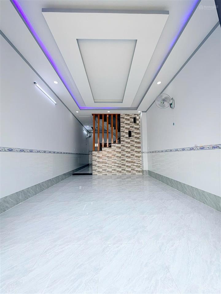 Dt 4x13  full giá 1 tỷ tặng full nội thất  khu nhà phố liền kề, mới xây dựng, vị trí trung tâm