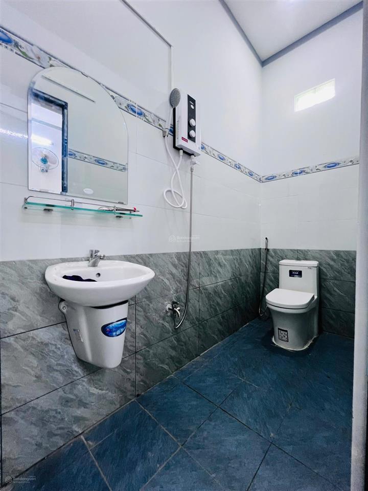 Dt 4x13  full giá 1 tỷ tặng full nội thất  khu nhà phố liền kề, mới xây dựng, vị trí trung tâm