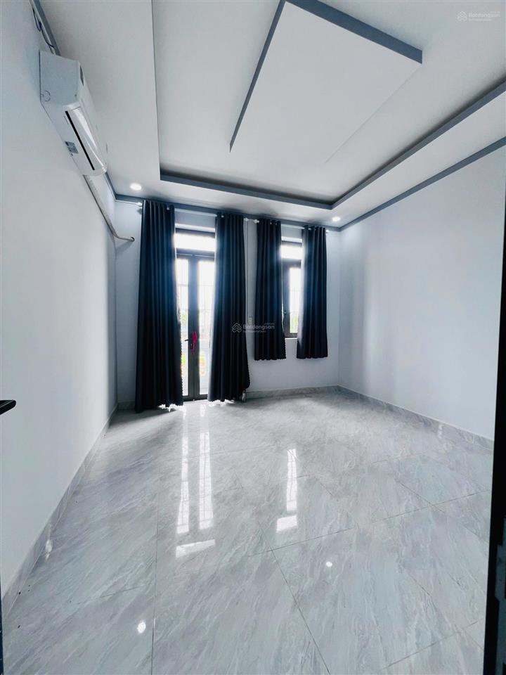 Dt 4x13  full giá 1 tỷ tặng full nội thất  khu nhà phố liền kề, mới xây dựng, vị trí trung tâm