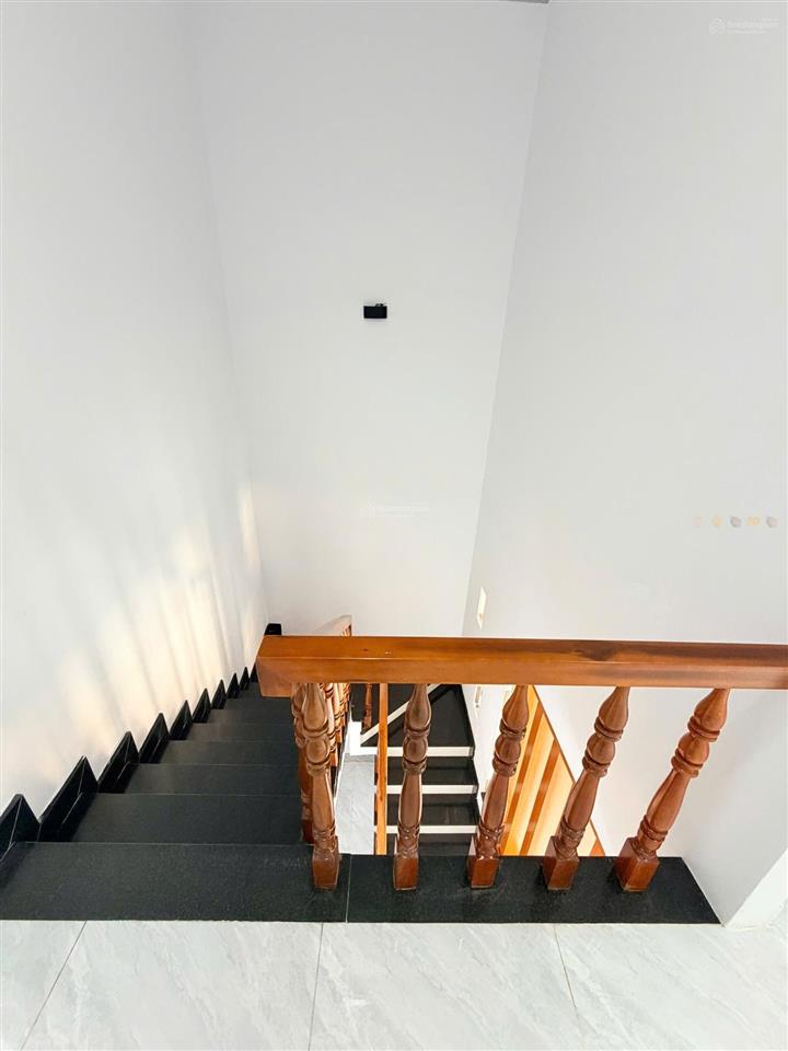 Dt 4x13  full giá 1 tỷ tặng full nội thất  khu nhà phố liền kề, mới xây dựng, vị trí trung tâm