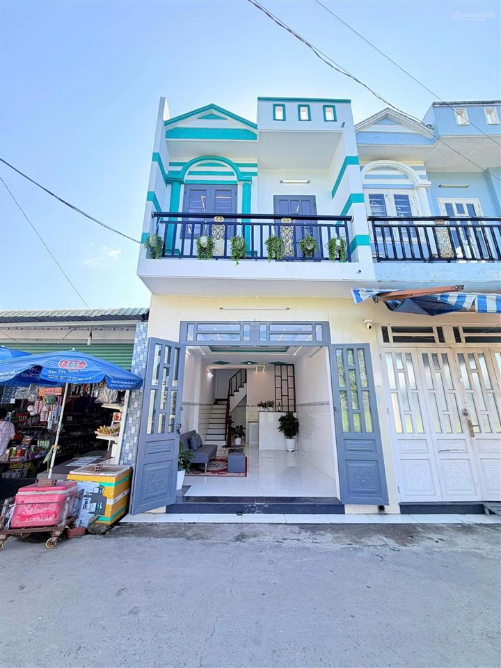 Nhà phan văn hớn  685tr đường bê tông 5m, hẻm thông, đối diện gx mỹ hạnh, đường vào 1