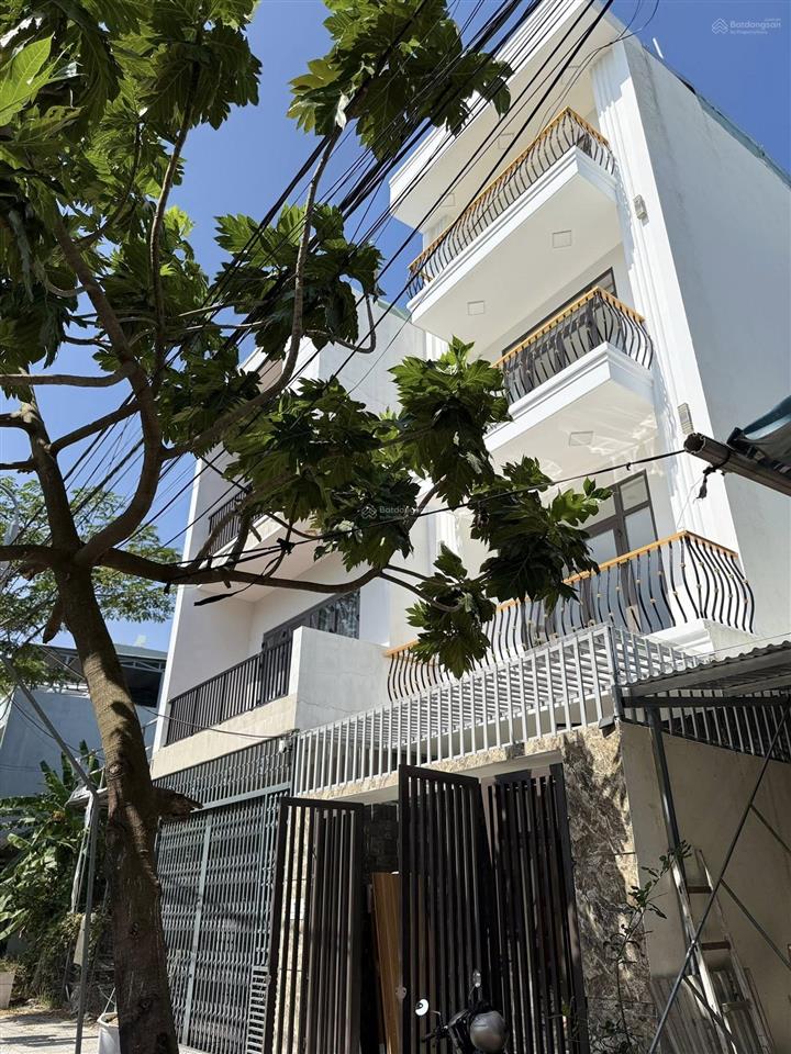 Nhà 4 tầng hiếm có khó tìm tại hòa xuân