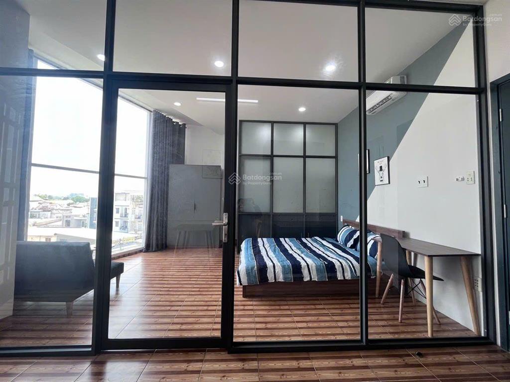 Cho thuê căn 1pn full nội thất  cửa sổ lớn suốt phòng, ban công thoáng mát