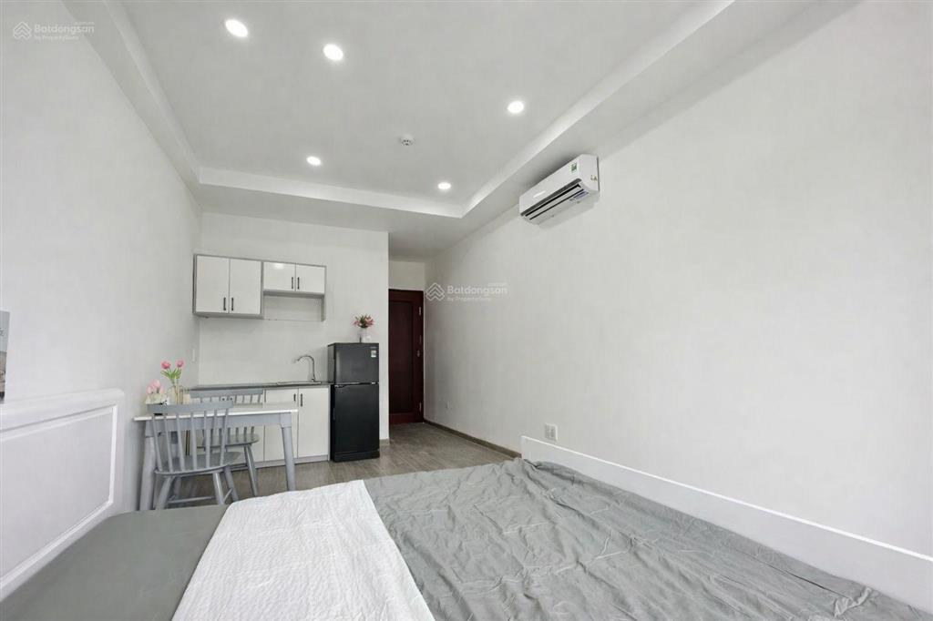 Siêu phẩm studio thoáng mát, full nội thất tone trắng xám, sang trọng  ngay đảo kim cương