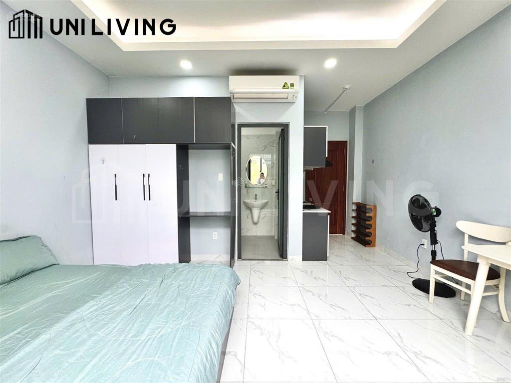Cho thuê chdv studio full nội thất  cửa sổ lớn, bếp xa giường  ngay quốc hương, gần metro, siu