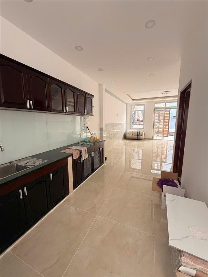 Nhà lê văn quới ngay ngã tư 4 xã, quận bình tân 73m2 cn siêu khủng 5.6m*13m chỉ 4. x tỷ
