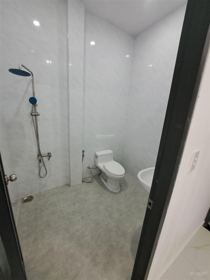 Nhà lê văn quới ngay ngã tư 4 xã, quận bình tân 73m2 cn siêu khủng 5.6m*13m chỉ 4. x tỷ