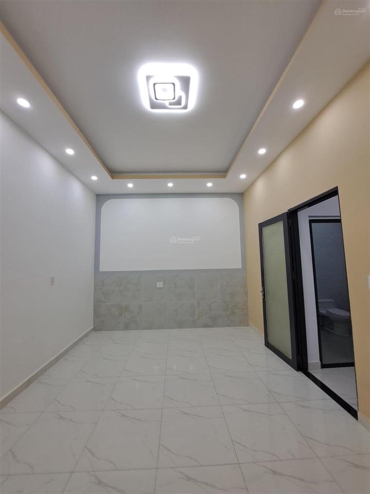 Nhà lê văn quới ngay ngã tư 4 xã, quận bình tân 73m2 cn siêu khủng 5.6m*13m chỉ 4. x tỷ