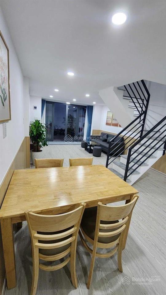 Nhà mới hương lộ 2 full nội thất  hẻm ôtô thông tứ tung 4x10m ,1trệt 1lấu 1lửng 3pn nhỉnh 4 tỷ