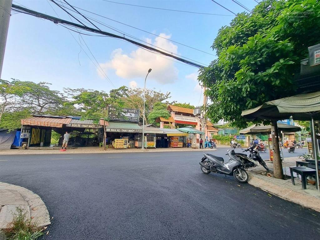 Nhà mới đẹp ngay trường thpt bình tân, tphcm hẻm xe tải chỉ nhỉnh 3t. ỷdt 5x1om22tầngk lộ giới