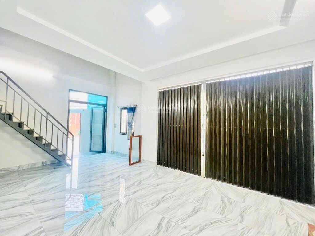 Nhà mới đẹp ngay trường thpt bình tân, tphcm hẻm xe tải chỉ nhỉnh 3t. ỷdt 5x1om22tầngk lộ giới