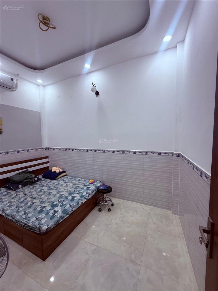 Nhà mới đẹp trục đường 18b  mã lò  gò xoài, q. bình tân  hẻm xe hơi dt 4*10m 2pn chỉ 4,75 tỷ