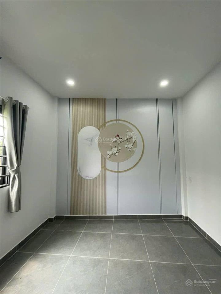 Nhà mới đẹp 2 tầng hương lộ 2 nối dài 6x10m 3pn chỉ nhỉnh 4 tỷ hẻm xe hơi thông