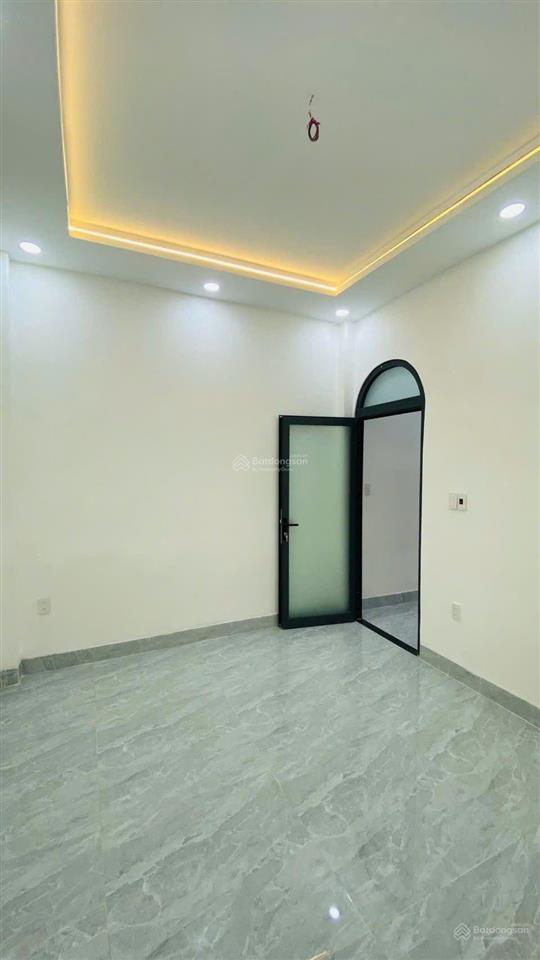 Chủ ngộp bank cần bán gấp gấp nên giảm giá sâu nhà 2 tầng hương lộ 2 4*14m 3pn chỉ nhỉnh 5 tỷ