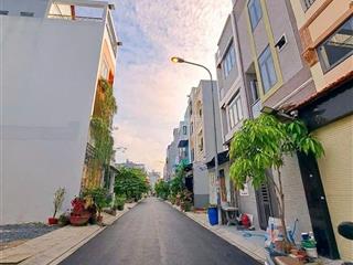 Chủ kẹt tiền cần bán gấp nhà 2 tầng ngay trường thpt bình tân 4x13m 1trệt 1 lửng đúc 2pn chỉ 4ty
