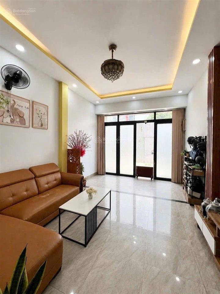 Nhà đẹp 4 tầng mãlògiáp tân phú4x10m4pn 3wc 1trệt 3lầu + sân thượng+full nội thất nhỉnh 5 đồng