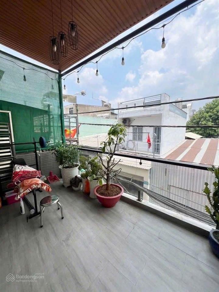 Nhà đẹp 4 tầng mãlògiáp tân phú4x10m4pn 3wc 1trệt 3lầu + sân thượng+full nội thất nhỉnh 5 đồng