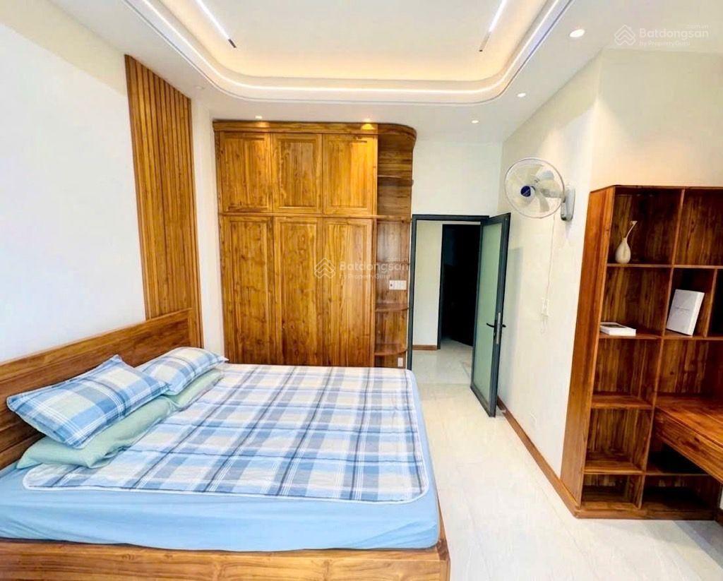 Nhà mới đẹp 2 tầng full nội thất cao cấp hương lộ 24,3 x 10m,1 lầu 2pn 2wc hẻm xe hơichỉ nhỉnh 5tỷ