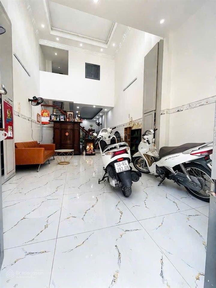 Nhỉnh 4tỷ nhà 3 tầng mới đẹp giáp aeon tên lửa 4x12m 48m2  3pn 3wc không lộ giới, hẻm xe hơi