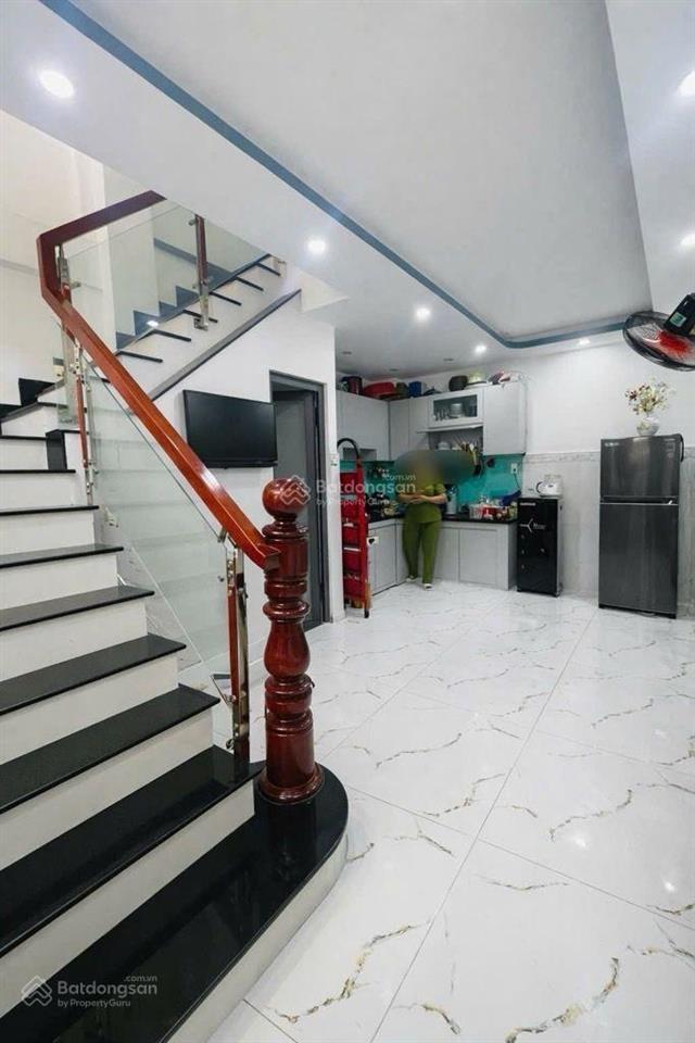 Nhỉnh 4tỷ nhà 3 tầng mới đẹp giáp aeon tên lửa 4x12m 48m2  3pn 3wc không lộ giới, hẻm xe hơi
