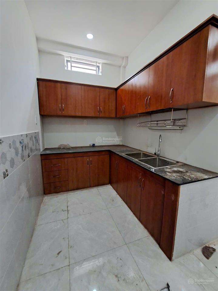 Nhà mặt tiền 2 tầng mới đẹp khu lê văn quới giáp tân phú 4x14m  3pn3wc hẻm thông xe tải chỉ 4,2tỷ