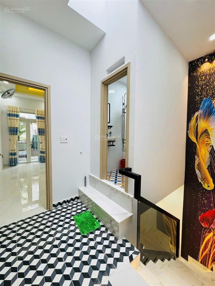 Siêu phẩm nhà mới đẹp 1/ đường chiến lược giáp tân hòa đông q6
4x12m 3pn chỉ 4.x tỷ
