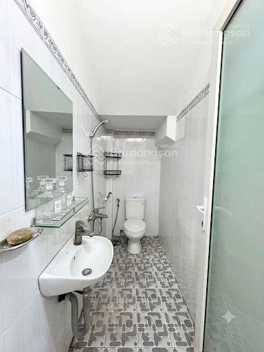 Nhỉnh 5 tỷ nhà mới đẹp 4 tầng kiên cố ngay aeon tân phú hẻm xe tải 1 trệt 2 lầu + sân thượng  4pn