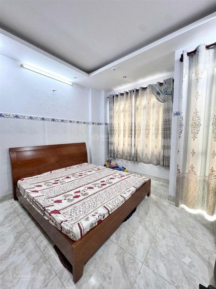 Nhỉnh 5 tỷ nhà mới đẹp 4 tầng kiên cố ngay aeon tân phú hẻm xe tải 1 trệt 2 lầu + sân thượng  4pn