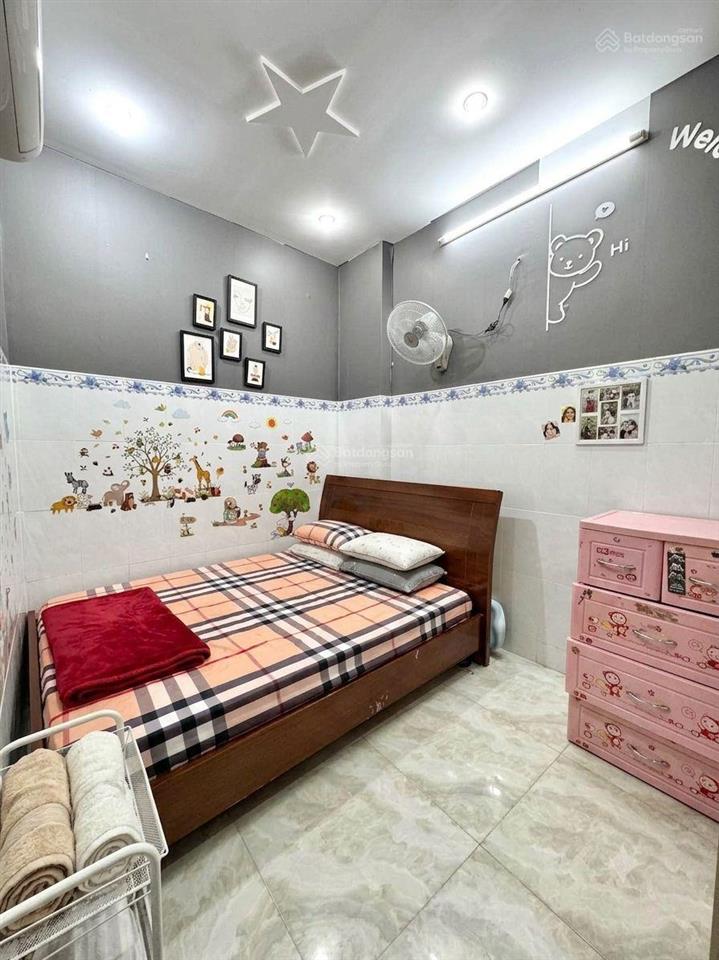 Nhỉnh 5 tỷ nhà mới đẹp 4 tầng kiên cố ngay aeon tân phú hẻm xe tải 1 trệt 2 lầu + sân thượng  4pn
