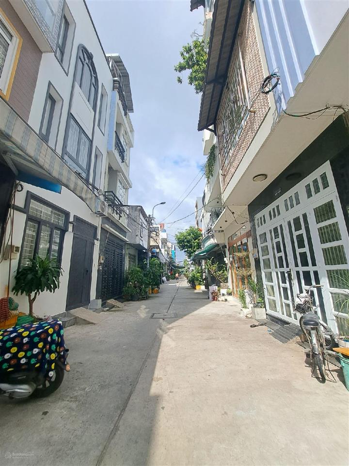 Nhỉnh 5 tỷ nhà mới đẹp 4 tầng kiên cố ngay aeon tân phú hẻm xe tải 1 trệt 2 lầu + sân thượng  4pn