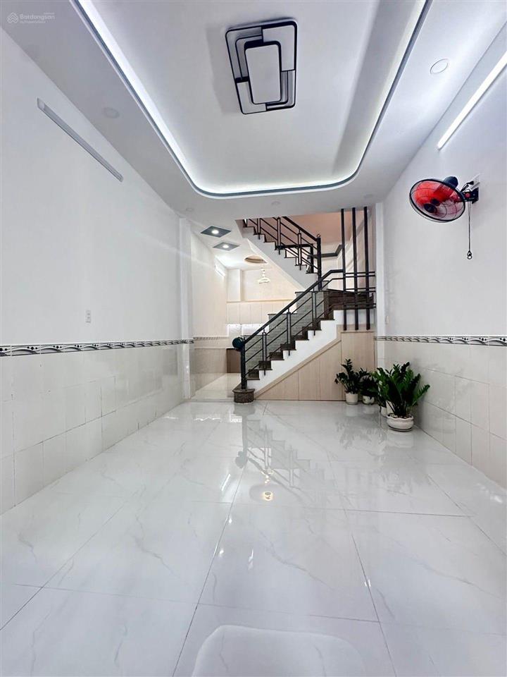 4,95 tỷ. nhà 2 tầng lê văn quới  gò xoài 4x12m  3pn hẻm thông thoáng, sổ đẹp nở hậu