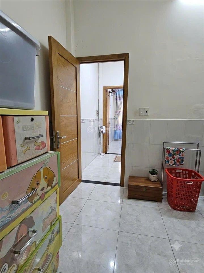 Nhỉnh 4 tỷ  nhà khu vip lê văn quới  2 tầng đúc btct  hẻm xe tải thông  dtsd 80m2  2pn