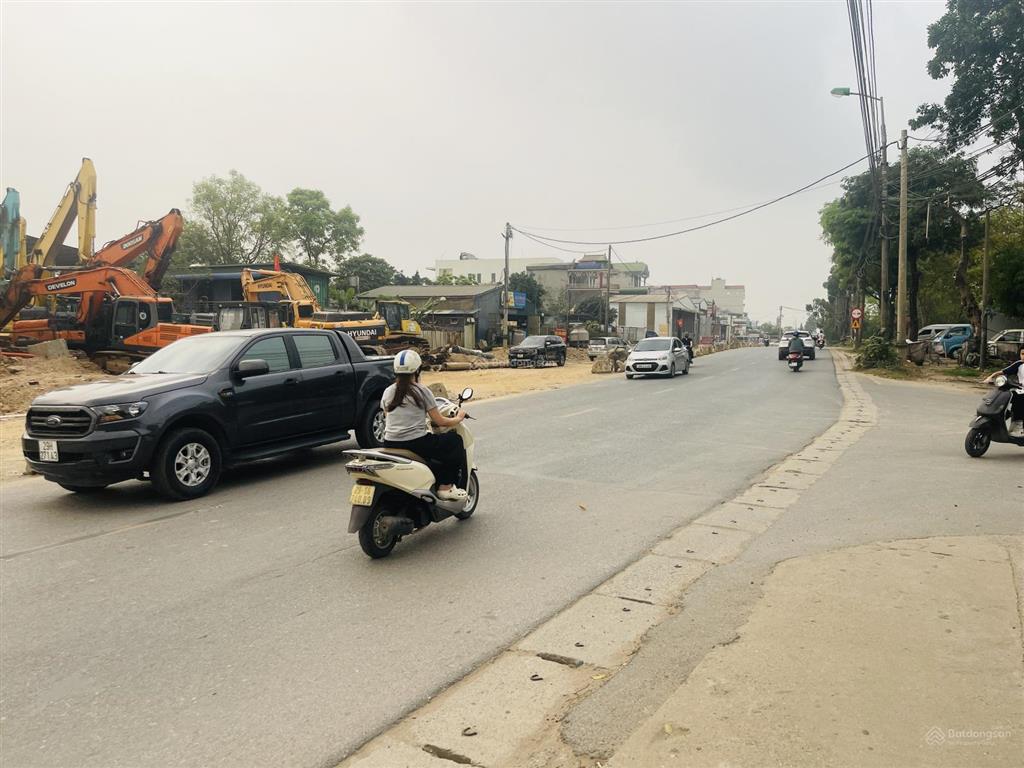 Giá rẻ hơn thị trường 15% lô đất dt101m, mt5,2m ngõ thông oto. tại phúc thịnh trục ql3