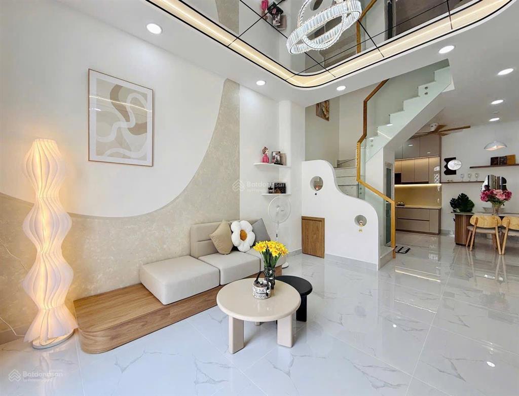 Có đáng mua ?  giá 6,7 tỷ  hẻm 1 trục gần chợ bà chiểu  khu văn hoá  nhà mới tinh khô