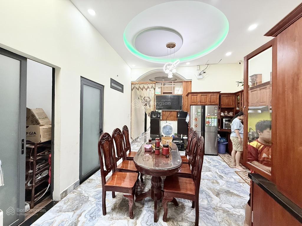 (giá tốt) nhà mới nguyên hồng  105 m2  shr  sát mặt tiền  giá 7,5 tỷ