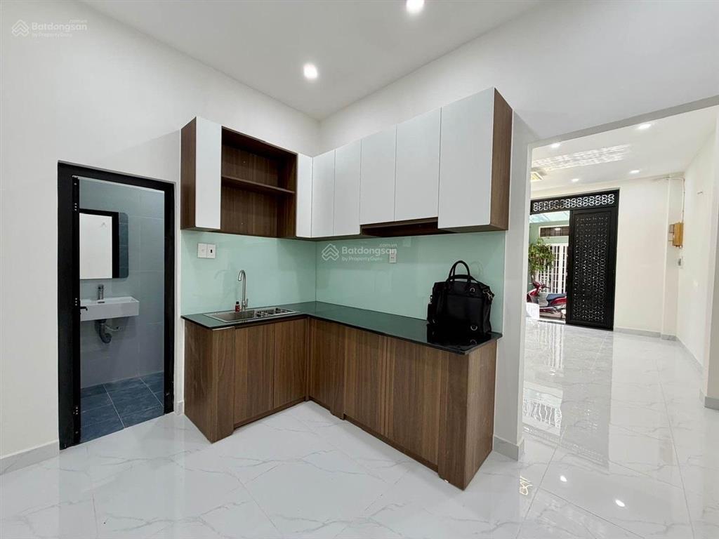 [ gần chợ cây quéo ] nhà mới shr đường nguyễn thượng hiền ,4 tầng 5pn ,60 m2 giá 8 2 tỷ