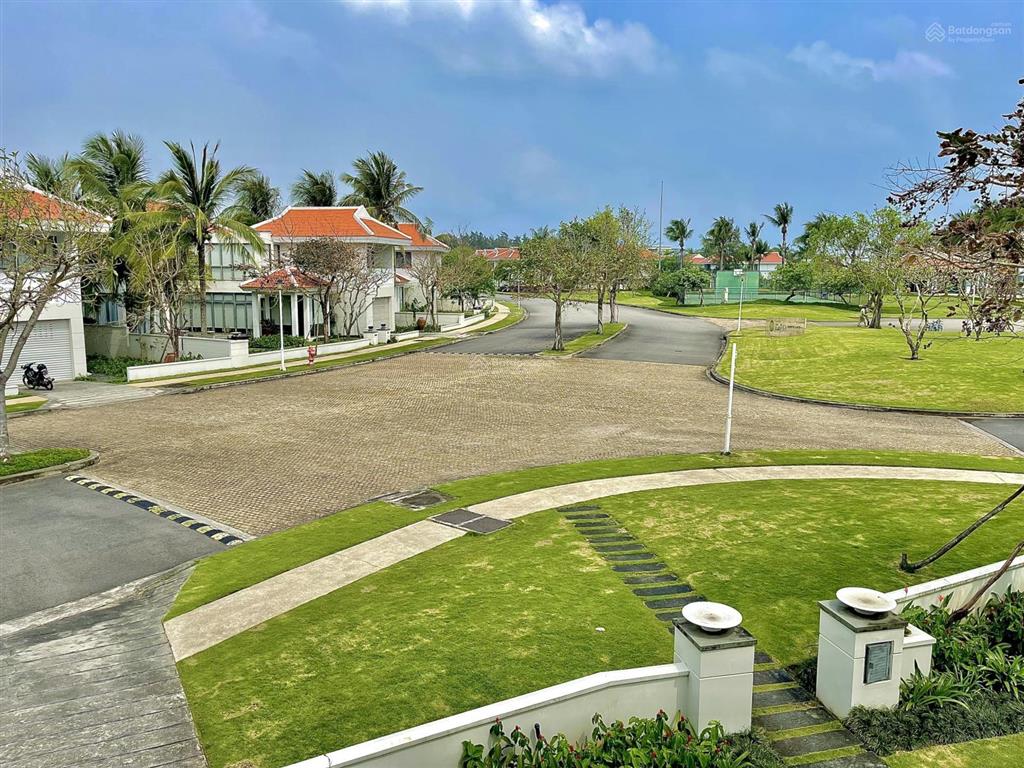 Rẻ nhất thị trườngbiệt thự biển ocean villas 616.3m2, 4pn dòng tiền cho thuê 100tr/tháng, có sổ đỏ