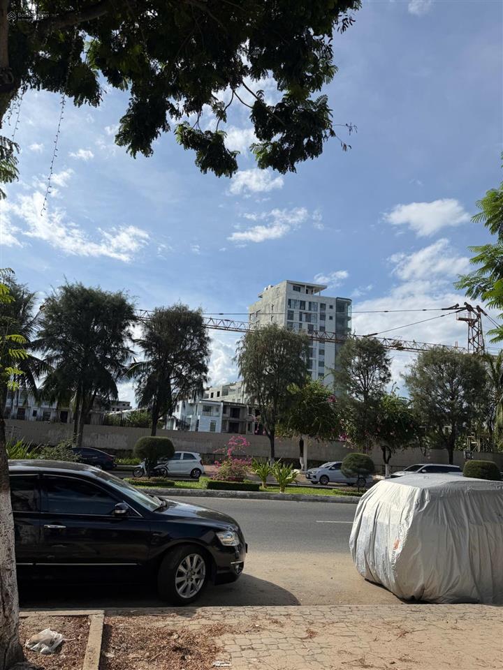 Hàng phát mãi ngân hàng, rẻ hơn thị trường 7tỷ góc mặt tiền nguyễn tất thành, đối diện kđt đa phước