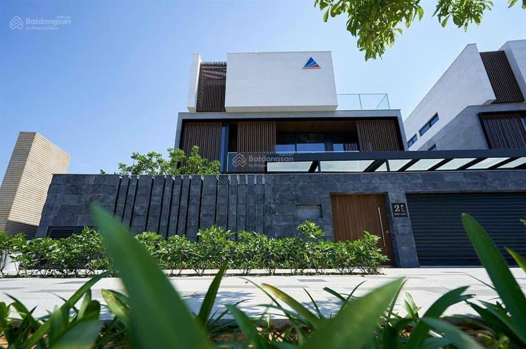 Chính chủ bán biệt thự 2 mặt tiền sông one river 3 tầng 300 m2, full hồ bơi tràn viền