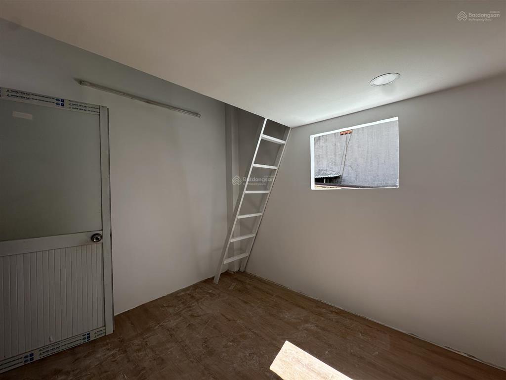 Cho thuê phòng trọ tại 130, điện biên phủ, 4,3 triệu, 20m2, đẹp, đầy đủ tiện ích