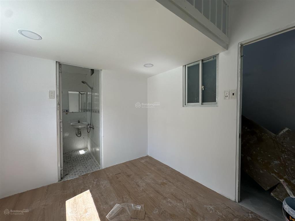 Cho thuê phòng trọ tại 130, điện biên phủ, 4,3 triệu, 20m2, đẹp, đầy đủ tiện ích
