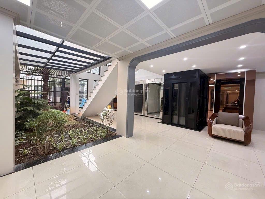 Nhà đẹp khu đô thị mới vân canh hud phân lô vỉa hè  112m2 . thiết kế hiện đại