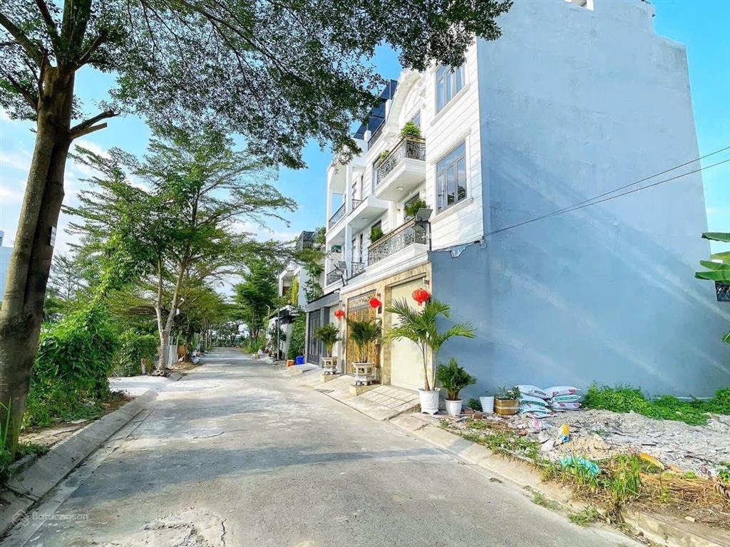 Bán đất tại nguyễn bình, 3,7 tỷ, 82m2, đẹp và nhiều tiện ích