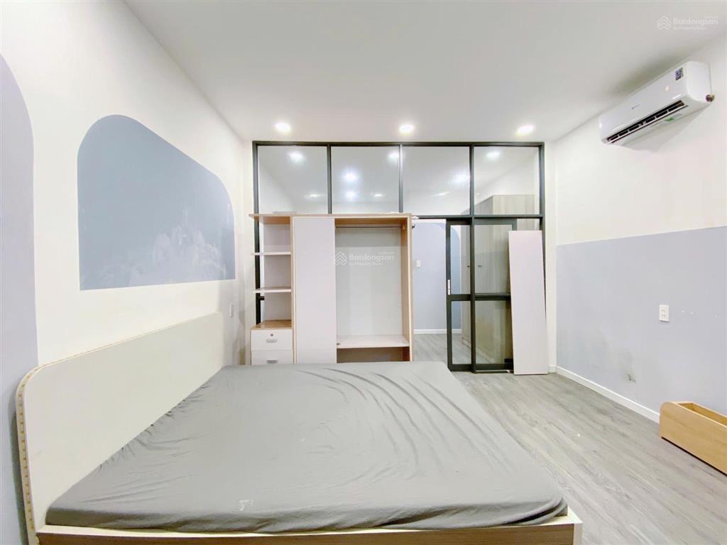 Cho thuê 1pn tách bếp có máy giặt riêng ngay nguyễn gia trí (d2) gần metro tân cảng