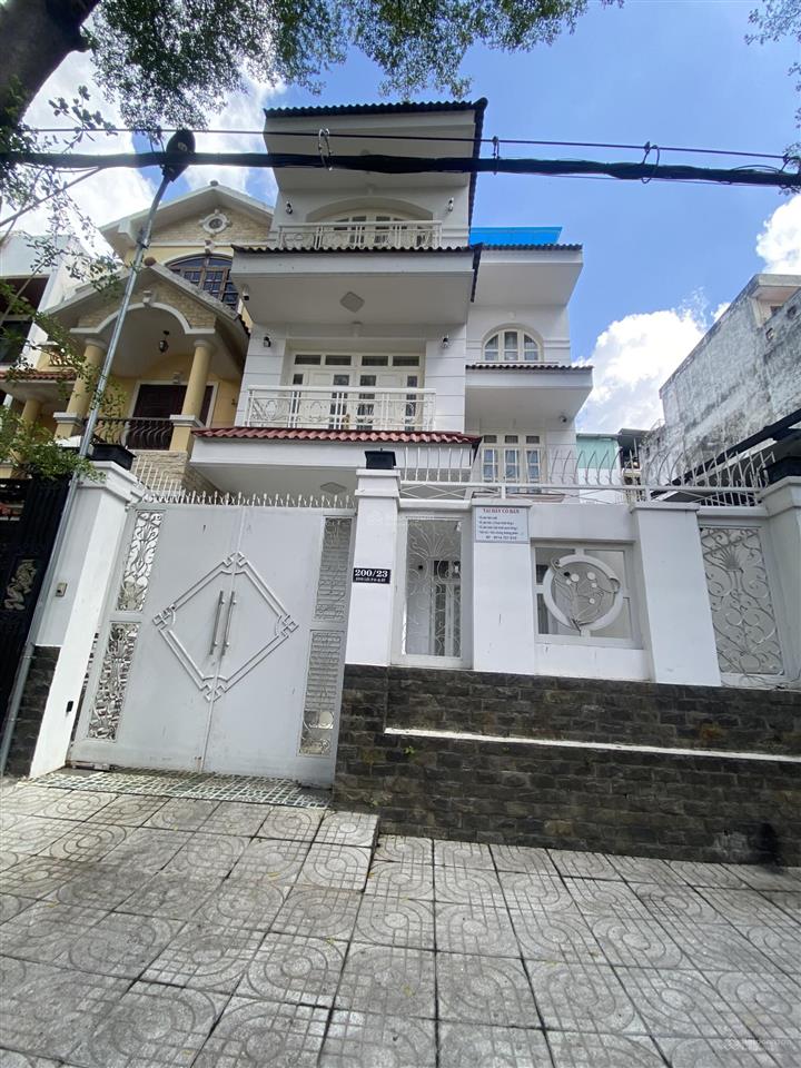 Bán gấp hxh p. 13 bình lợi dt 10x18m kc 5 tầng giá 18,5 tỷ tl gần bờ sông bình lợi
